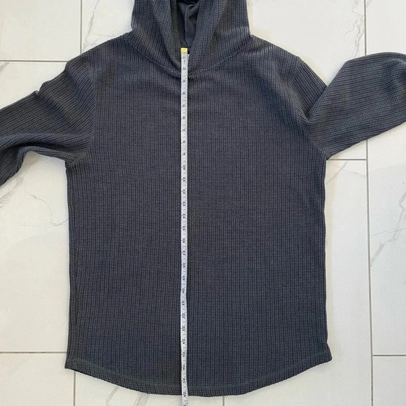 KUWALLATEE/ Grey waffle knit hoodie/ Size US L - Picture 12 of 12